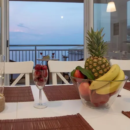 Bacante Βίλα Μπαρμπάτι